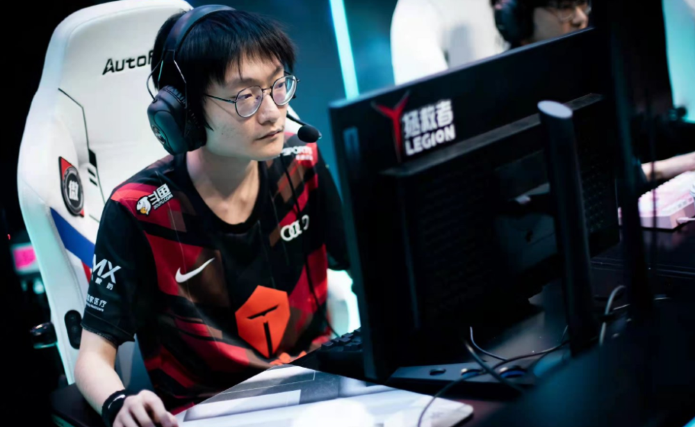 JackeyLove关键节点比分优势明显，勇士带队取胜！